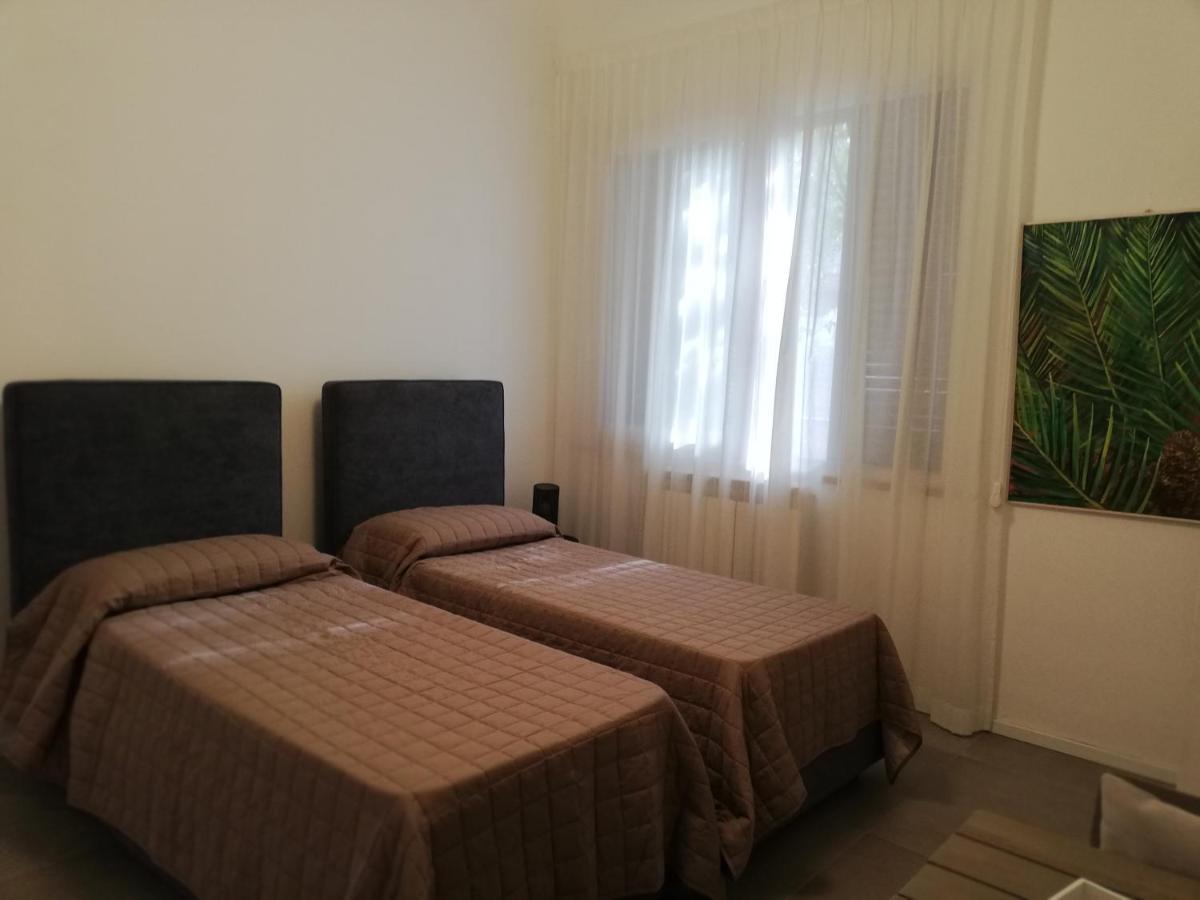 Mondello Felix - Appartamenti In Villa A 600M Dal Mare Eksteriør billede