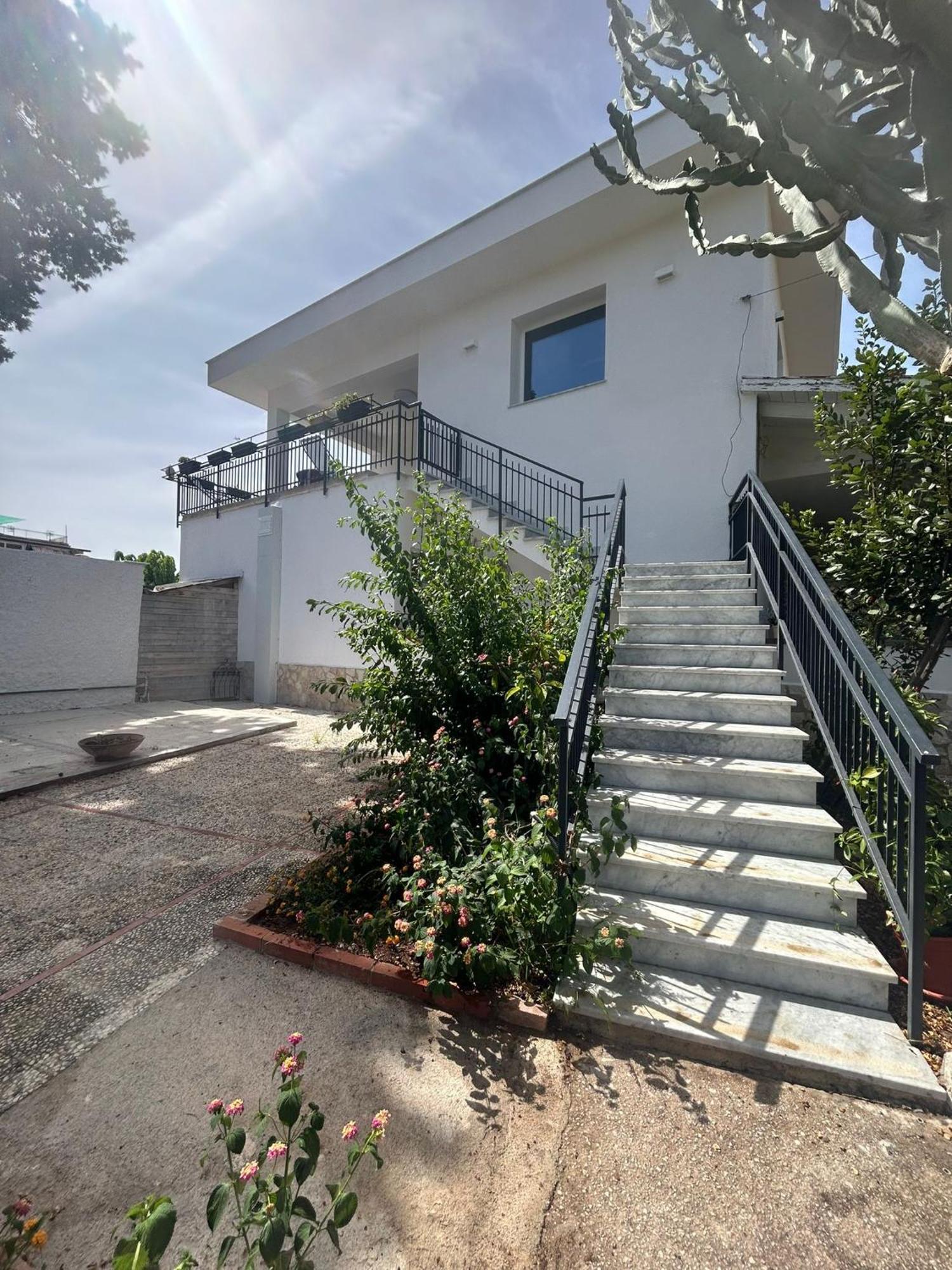 Mondello Felix - Appartamenti In Villa A 600M Dal Mare Eksteriør billede